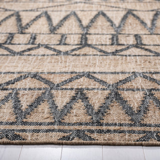 Safavieh Kilim KLM752 Natural/Charcoal Area Rug Detail