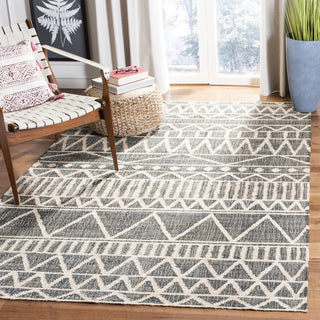 Safavieh Kilim KLM752 Charcoal/Natural Area Rug Room Scene