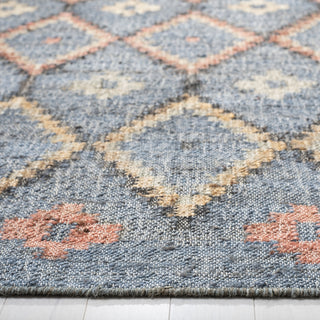 Safavieh Kilim KLM753 Charcoal/Gold Area Rug Detail