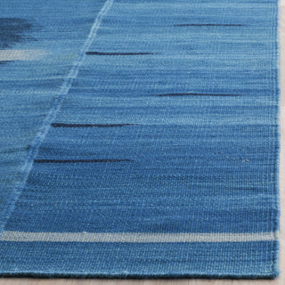 Safavieh Kilim KLM810 Blue/Purple Area Rug Detail