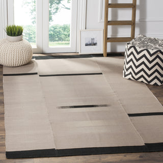 Safavieh Kilim KLM811 Grey Area Rug Room Scene