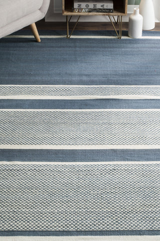 Safavieh Kilim KLM952 Blue/Ivory Area Rug 