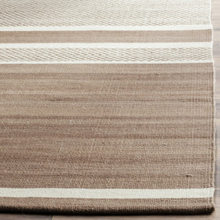 Safavieh Kilim KLM952 Brown/Ivory Area Rug Detail