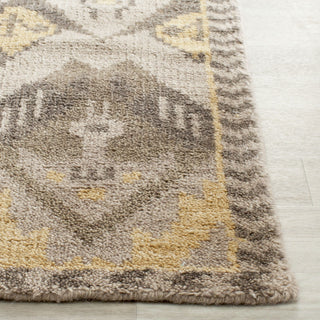 Safavieh Kenya KNY656 Gold/Beige Area Rug Detail