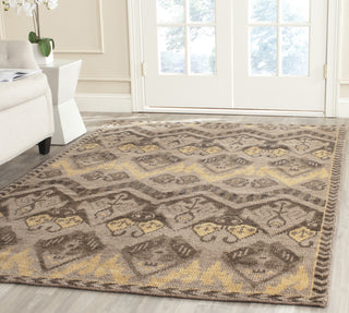 Safavieh Kenya KNY656 Gold/Beige Area Rug Room Scene