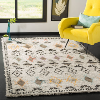 Safavieh Kenya KNY812 Natural/Multi Area Rug Room Scene