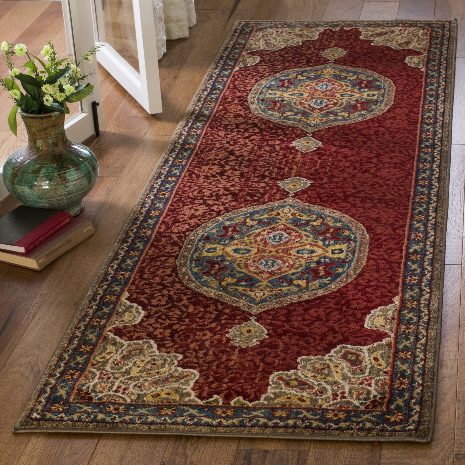 Safavieh Kashan Collection KSN306M Blue / Red Rug - 2' 6 x 8