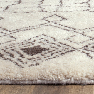 Safavieh Loft LFT122 Creme/Brown Area Rug Detail