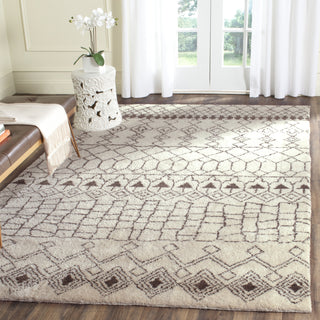 Safavieh Loft LFT122 Creme/Brown Area Rug Room Scene Feature