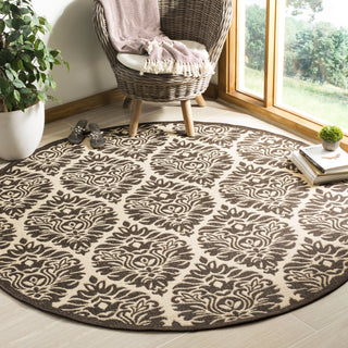 Safavieh Linden LND135U Creme/Brown Area Rug  Feature