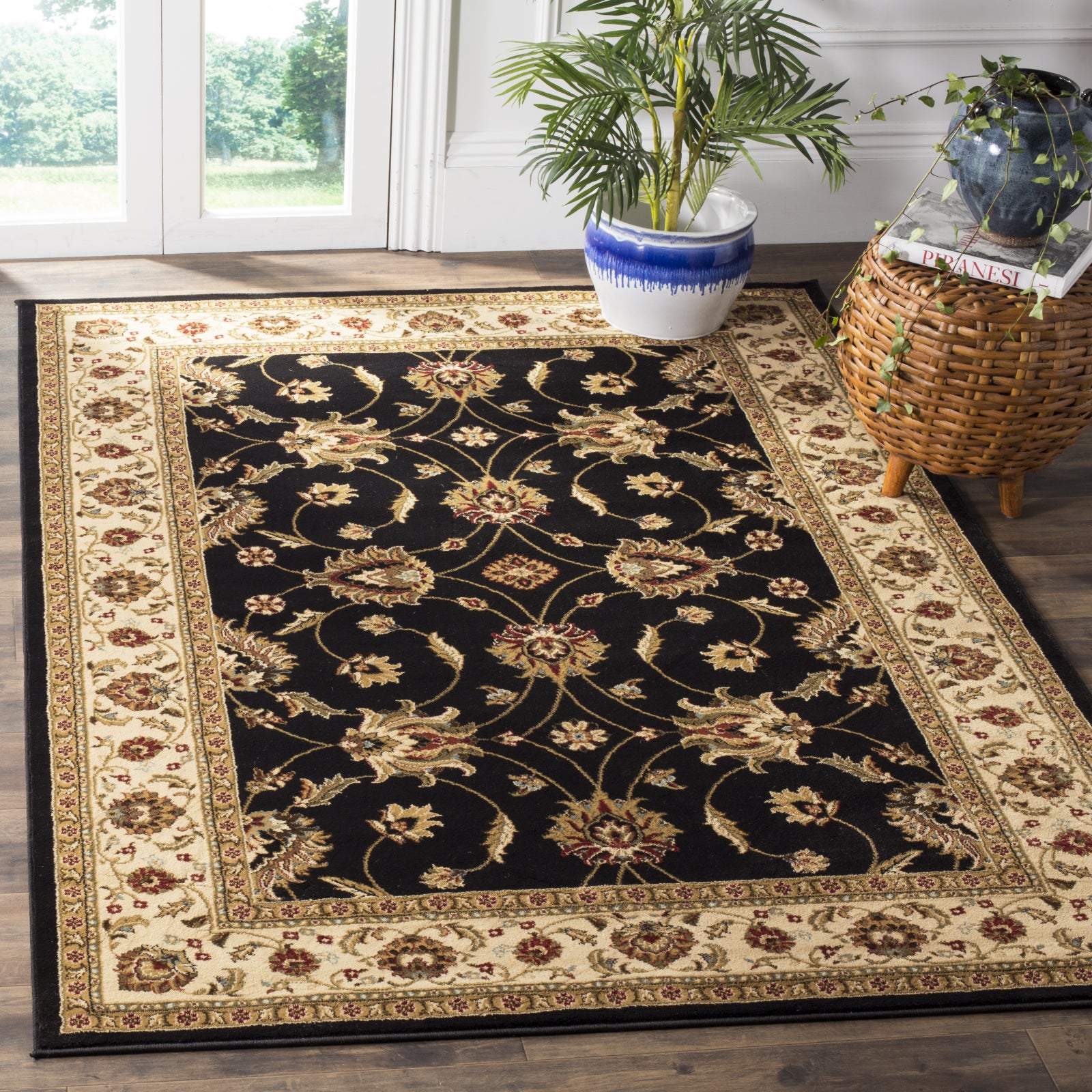 Safavieh Lyndhurst LNH553 Black/Ivory Area Rug – Incredible Rugs and Decor