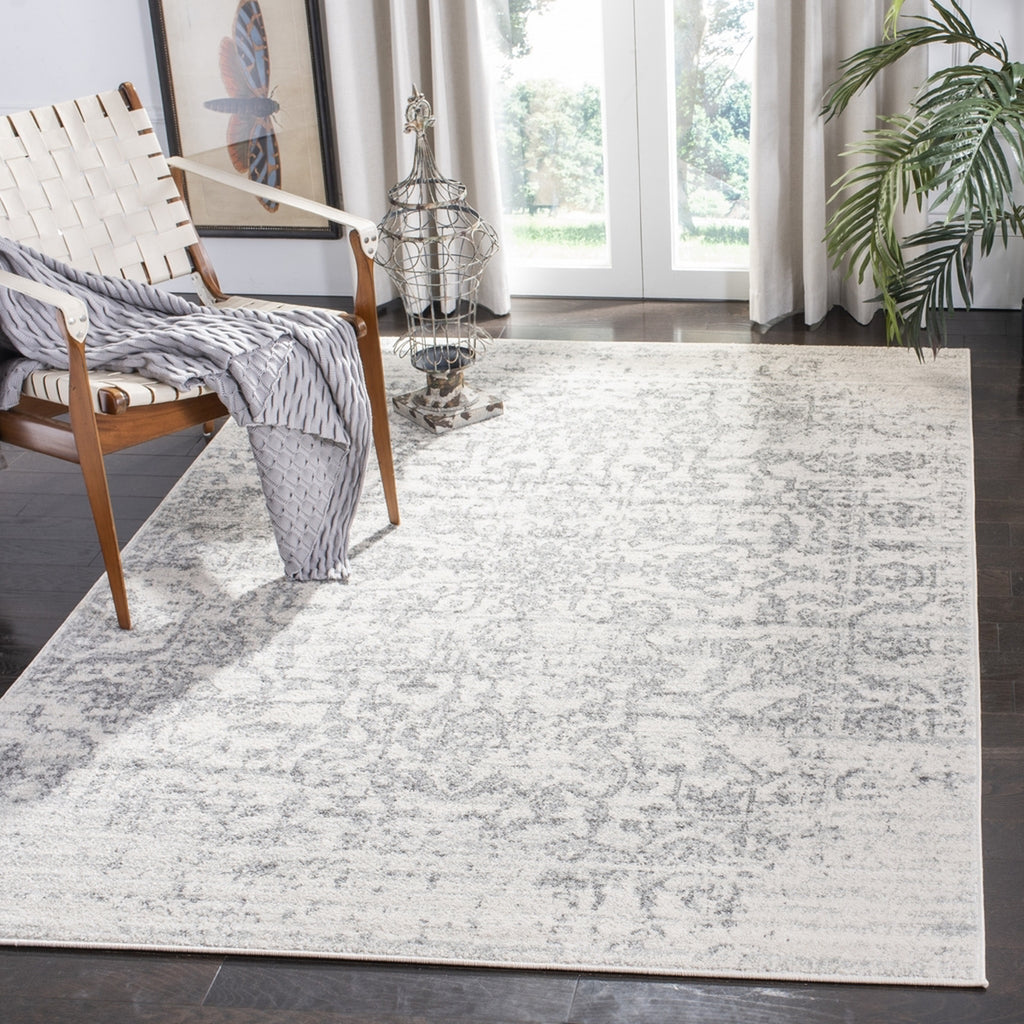 Safavieh Madison MAD603G Silver/Ivory Area Rug Lifestyle Image Feature