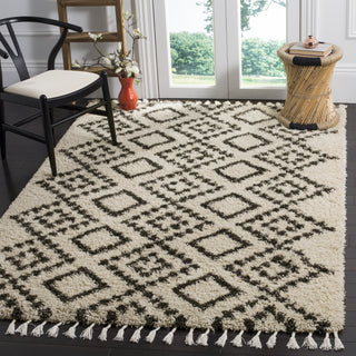 Safavieh Moroccan Fringe Shag MFG245B Cream/Charcoal Area Rug  Feature