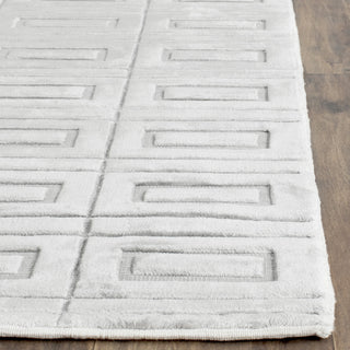 Safavieh Mirage MIR523 Silver Area Rug Detail