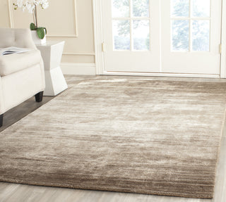 Safavieh Mirage MIR531 Champagne Area Rug Room Scene