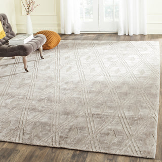 Safavieh Mirage MIR851 Grey Area Rug Room Scene