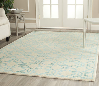 Safavieh Mosaic MOS152 Cream/Aqua Area Rug Room Scene