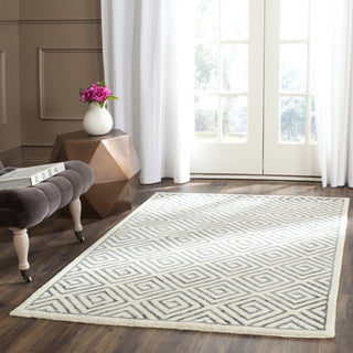 Safavieh Mosaic MOS158 Beige/Grey Area Rug Room Scene Feature