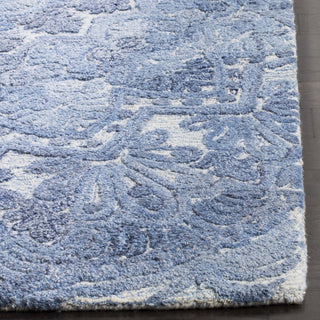 Safavieh Marquee 110 Blue/Ivory Area Rug Detail