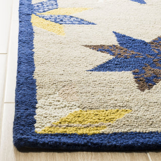 Safavieh Martha Stewart Lemoyne Star Azurite Blue Area Rug Detail