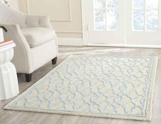 Safavieh Martha Stewart 3822 Ivory/Blue Area Rug Room Scene Feature