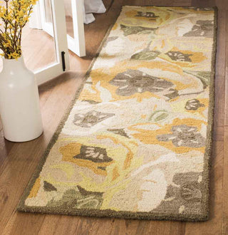 Safavieh Martha Stewart Poppy Gold Area Rug Room Scene