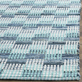 Safavieh Montauk MTK121 Turquoise/Multi Area Rug Detail