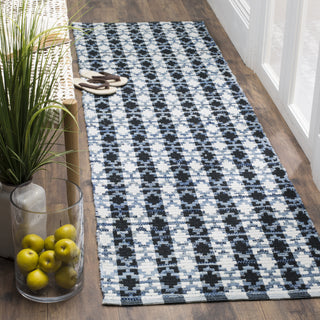 Safavieh Montauk MTK123 Ivory Blue/Black Area Rug Room Scene