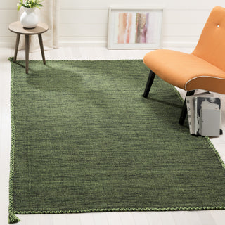 Safavieh Montauk MTK150 Green/Black Area Rug Room Scene