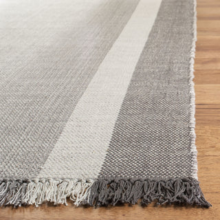 Safavieh Montauk MTK301 Ivory/Grey Area Rug Detail