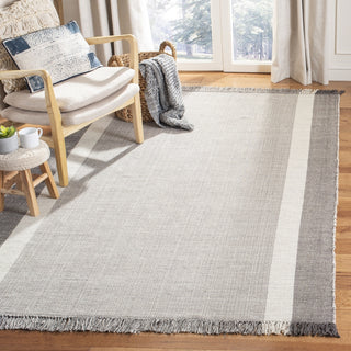 Safavieh Montauk MTK301 Ivory/Grey Area Rug Room Scene