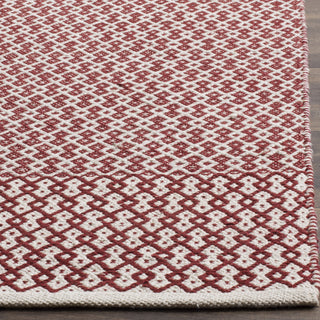 Safavieh Montauk MTK339 Ivory/Red Area Rug Detail