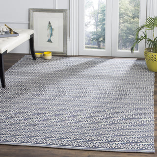 Safavieh Montauk MTK341 Ivory/Navy Area Rug Room Scene