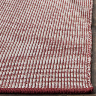 Safavieh Montauk MTK345 Ivory/Red Area Rug Detail