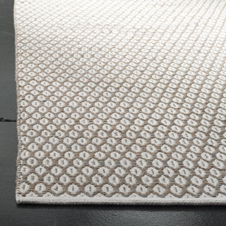 Safavieh Montauk MTK608 Beige/Ivory Area Rug Detail