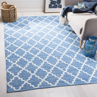 Safavieh Montauk MTK611 Blue/Ivory Area Rug Room Scene