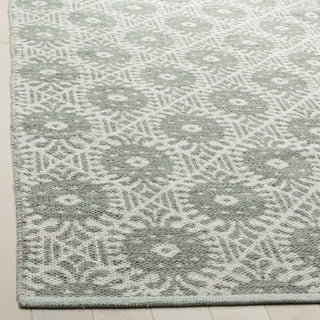 Safavieh Montauk MTK612 Light Green/Ivory Area Rug Detail