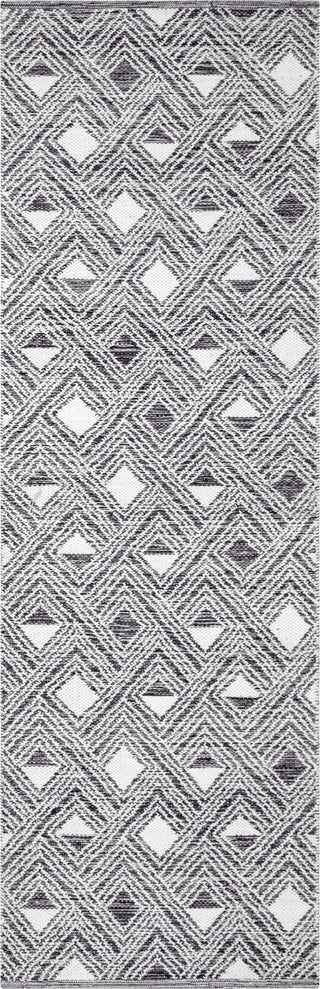 Safavieh Montauk MTK614 Black/Ivory Area Rug 2' 3'' X 7'