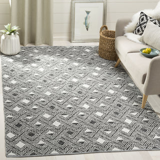 Safavieh Montauk MTK614 Black/Ivory Area Rug Room Scene