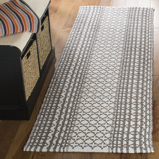 Safavieh Montauk MTK617 Grey/Ivory Area Rug Room Scene Feature