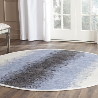 Safavieh Montauk MTK710 Grey/Black Area Rug Room Scene