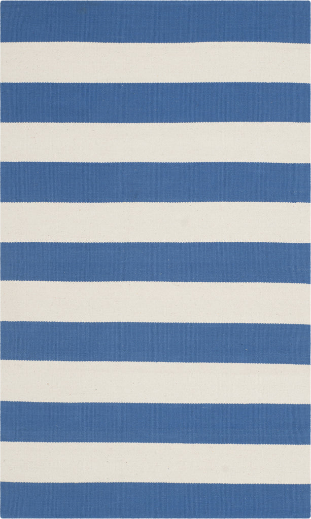 Safavieh Montauk MTK712 Blue/Ivory Area Rug main image