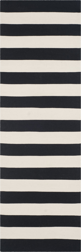 Safavieh Montauk MTK712 Black/Ivory Area Rug 2' 3'' X 7'