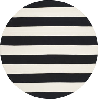 Safavieh Montauk MTK712 Black/Ivory Area Rug 6' Round