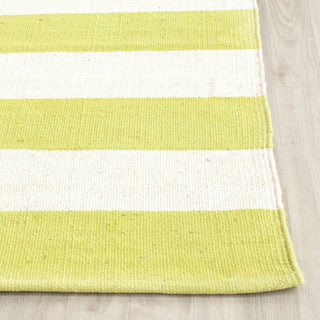 Safavieh Montauk MTK712 Green/Ivory Area Rug Detail