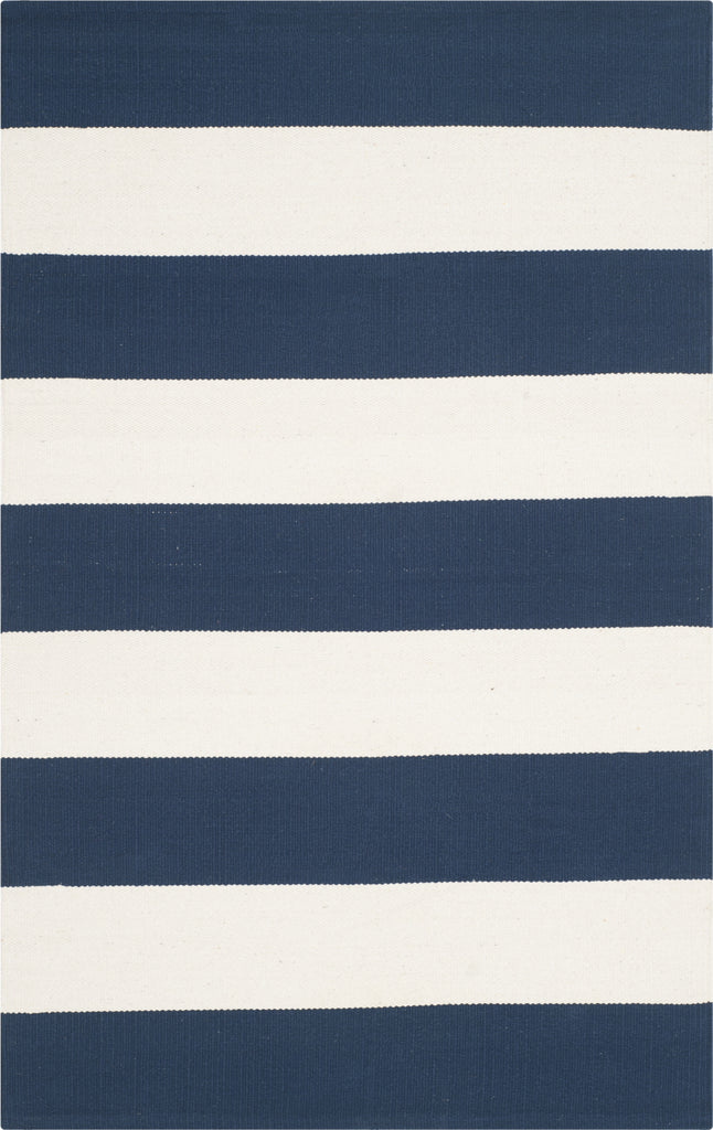 Safavieh Montauk MTK712 Navy/Ivory Area Rug main image
