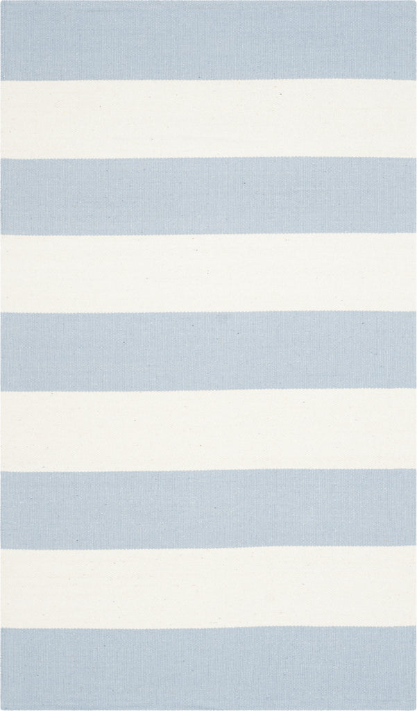 Safavieh Montauk MTK712 Sky Blue/Ivory Area Rug main image