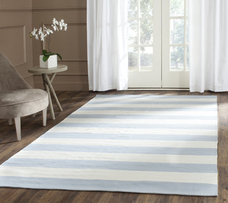 Safavieh Montauk MTK712 Sky Blue/Ivory Area Rug Room Scene