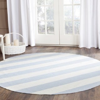 Safavieh Montauk MTK712 Sky Blue/Ivory Area Rug Room Scene