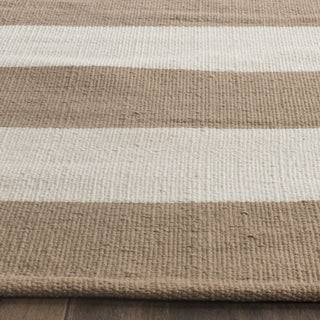 Safavieh Montauk MTK712 Sand/Ivory Area Rug Detail